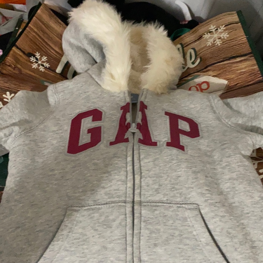 *Donated* Gap zip up hoodie size 5